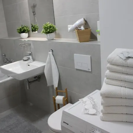 Leo Free Parking - Augusta Appartement