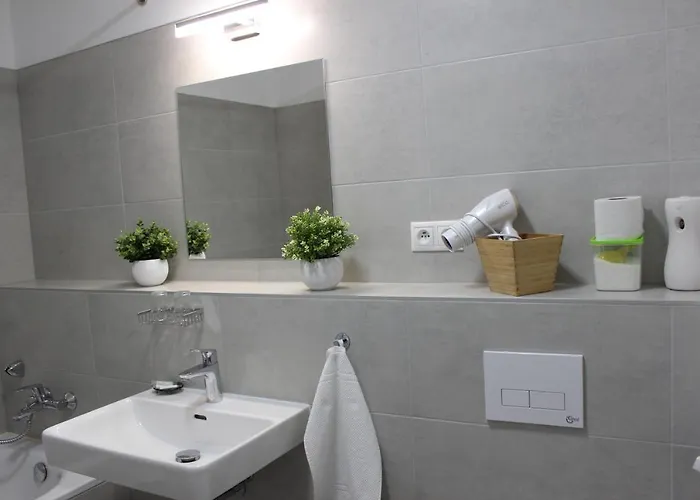 Апартаменты Leo Free Parking - Augusta *