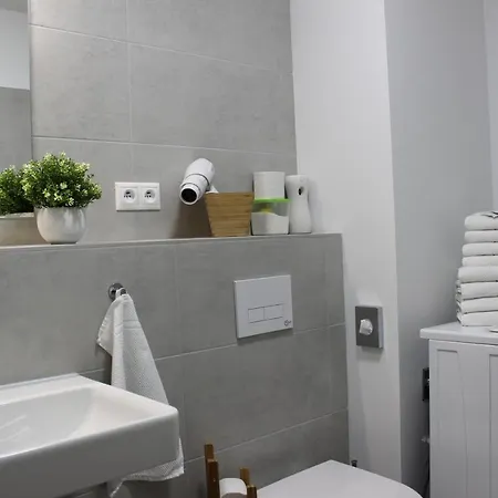 Leo Free Parking - Augusta Apartamento