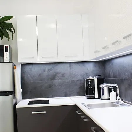 Leo Free Parking - Augusta